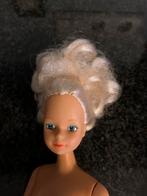 Lot de 5 barbies avec vêtements, Enfants & Bébés, Jouets | Poupées, Enlèvement, Utilisé, Barbie