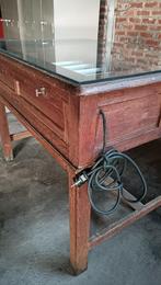 Ancienne table lumineuse d'architecte, Enlèvement