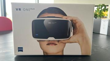 Carl Zeiss VR ONE Plus beschikbaar voor biedingen