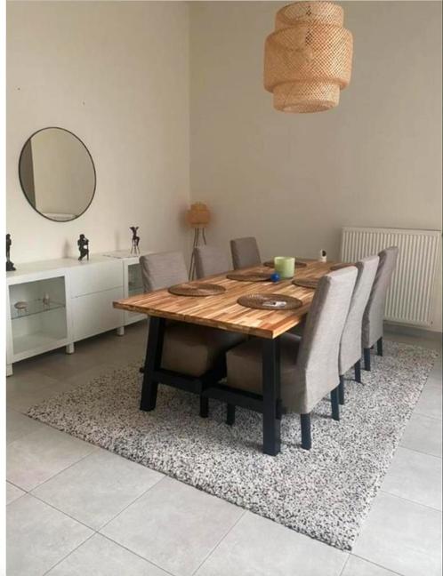 MOET WEG!!!!! NIEUWE Eettafel inclusief 6 stoelen, Huis en Inrichting, Stoffering | Vloerbedekking, Ophalen