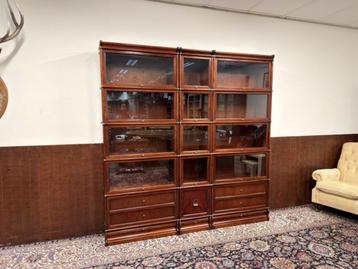 Originele Globe Wernicke Engelse Boekenkast beschikbaar voor biedingen