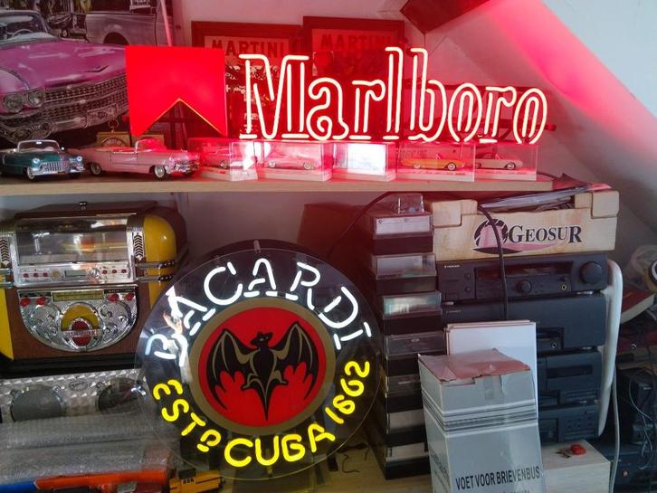 ORIGINELE NEON LICHTRECLAME MARLBORO jaren 60/70 = TOPSTUK, Verzamelen, Merken en Reclamevoorwerpen, Gebruikt, Lichtbak of (neon) lamp