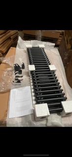 Grote zwarte Radiator - nieuw in doos!, Doe-het-zelf en Bouw, Ophalen, 30 tot 80 cm, Radiator, Nieuw