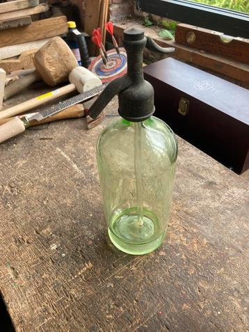 Brocante spuitfles verzamelobject beschikbaar voor biedingen