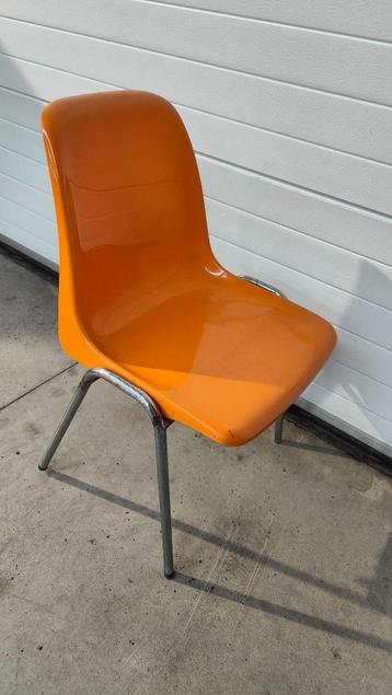 Sulo Vintage Stoelen (7 stuks) beschikbaar voor biedingen