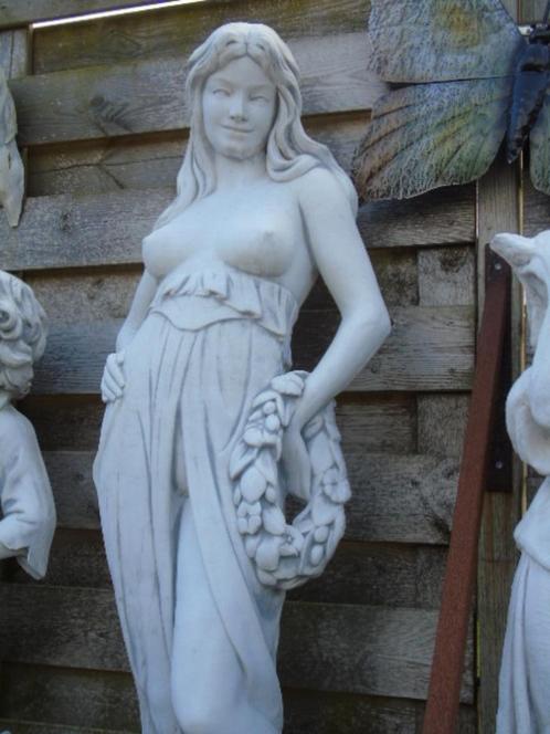 Standbeeld Jardin Femme Nude Breasts XXL, uitverkocht!, Tuin en Terras, Tuinbeelden, Nieuw, Mensenbeeld, Beton, Ophalen