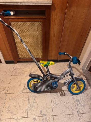 Prachtige fiets van 2-4 jaar oud   beschikbaar voor biedingen
