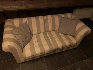 Salon zetel beschikbaar voor biedingen