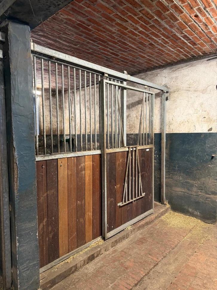 Stalwanden . Deuren en ramen, Dieren en Toebehoren, Stalling en Weidegang, Stalling