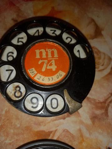 Draaischijf bakelieten telefoon beschikbaar voor biedingen