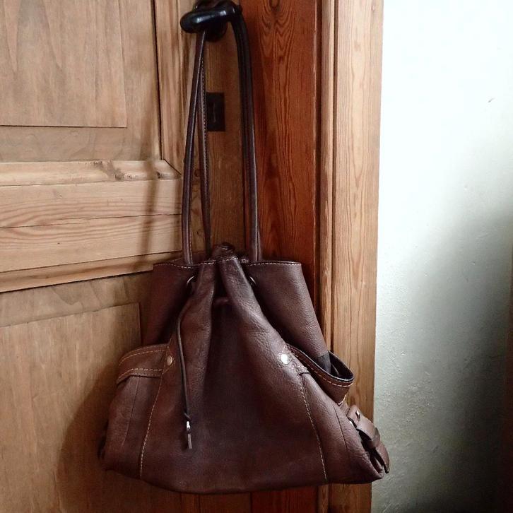 Magnifique sac à main marron de Fossil, en très bon état, Bijoux, Sacs & Beauté, Sacs | Sacs Femme, Comme neuf, Sac à main, Brun