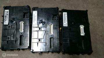 Zekeringskast Renault Clio II 8200207134a 8200234046  uch-n3 beschikbaar voor biedingen