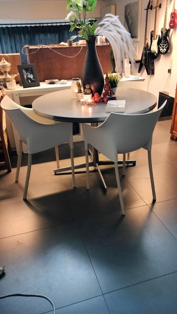 Vintage space-age design dining room set, Antiek en Kunst, Antiek | Meubels | Tafels, Ophalen