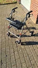 Rolstoel en rollator zijn nieuw, Ophalen