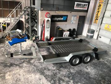 1:18 Trailer bed - nieuw in de doos beschikbaar voor biedingen