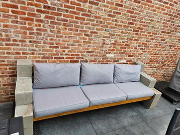 Houten tuinbank met outdoor kussens NIEUW EN ONGEBRUIKT! beschikbaar voor biedingen