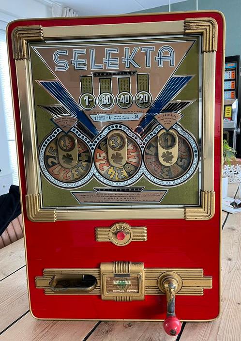 Wulff Selecta oude Duitse wand gokkast jaren 50, Verzamelen, Automaten | Gokkasten en Fruitautomaten, Gebruikt, Met sleutels, Ophalen
