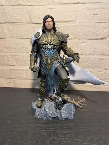 Ivan Griffin uit het spel Might & Magic Heroes VII beschikbaar voor biedingen