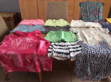 Te koop kinderkleding maat 158/1 totaal 23st beschikbaar voor biedingen