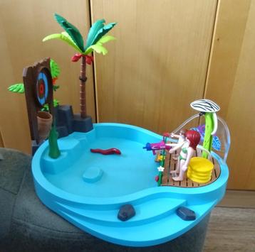 Playmobil zwembad beschikbaar voor biedingen