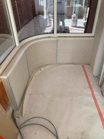Zelfstandige gyprocplaatser, Rénovation ou Construction