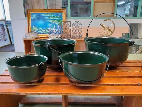 Grote ketels als bloembak plantenbak groen heksenketel, Tuin en Terras, Bloembakken en Plantenbakken, Nieuw, Metaal, Binnen, Balkon