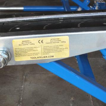 Minilift brug van 1500 kg beschikbaar voor biedingen