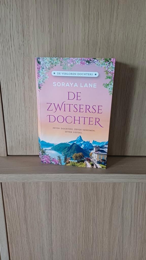 Soraya Lane - De Zwitserse dochter, Boeken, Literatuur, Zo goed als nieuw, Ophalen of Verzenden