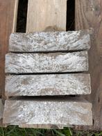 Gevelsteen, Enlèvement, Neuf