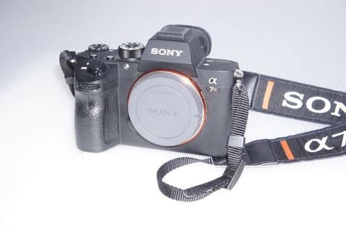 body Sony A7RIII en verschillende lenzen, TV, Hi-fi & Vidéo, Photo | Lentilles & Objectifs, Comme neuf, Enlèvement ou Envoi