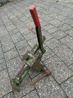 Oliedrukpompen, Ophalen