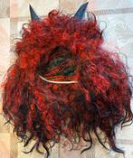 Helloween pruik met horens, Kleding | Dames, Ophalen of Verzenden, Gedragen, Accessoires