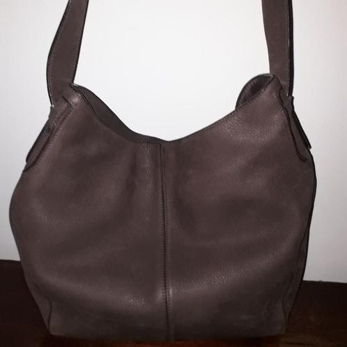 Delvaux handtas nubuck leder bruin, Handtassen en Accessoires, Tassen | Damestassen, Zo goed als nieuw, Handtas, Bruin, Ophalen of Verzenden