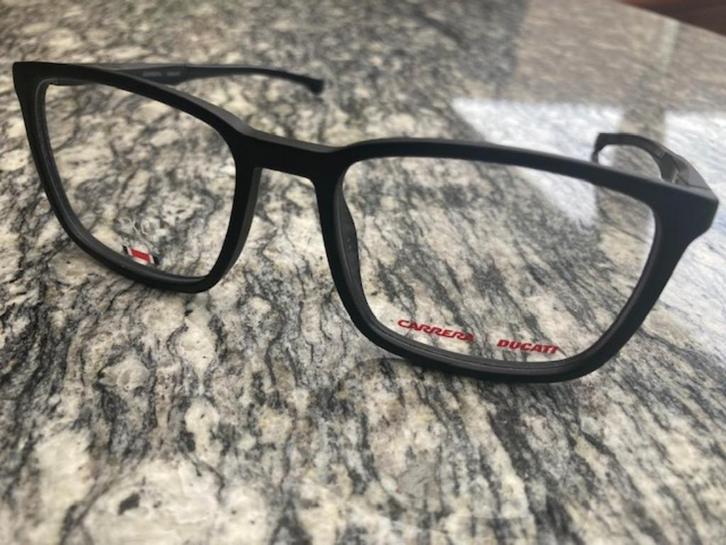 nieuwe bril carrera ducatie en cartier trinity vintage, Handtassen en Accessoires, Zonnebrillen en Brillen | Dames, Gebruikt, Zonnebril