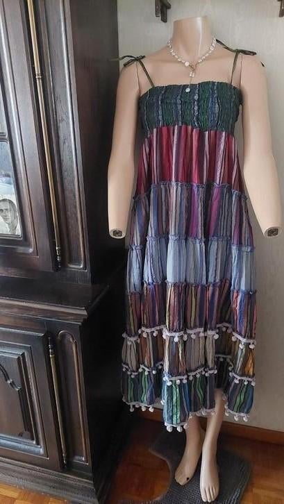 Robe Boheme qui se porte en jupe voir photos 10E, Enlèvement, Neuf, Taille 42/44 (L), Autres types