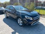 Mercedes GLA 200 1.6i AUTOMAAT 05/2019 EURO 6, Auto's, Mercedes-Benz, 4 cilinders, 109 g/km, Leder en Stof, Zwart