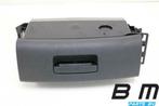 Bakje onder stoel rechts VW Golf 7 5G0882600A, Auto-onderdelen, Interieur en Bekleding, Gebruikt