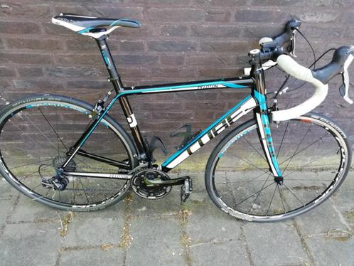 CUBE met Shimano 105 groep triple en Fulcrum wielen nieuwsta, Fietsen en Brommers, Fietsen | Racefietsen, Zo goed als nieuw, Meer dan 20 versnellingen