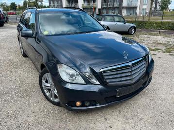 Mercedes E220cdi Break 6vit Euro5 Airco+Opendak+Trekhaak beschikbaar voor biedingen
