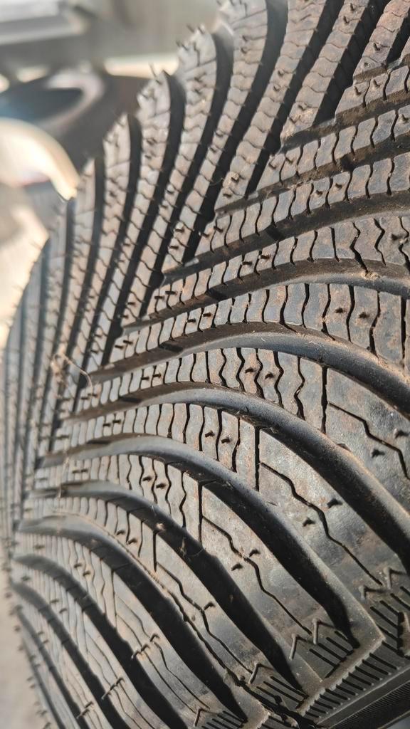 225/55r17 Michelin 50€ per stuk met montage 8mm 22555r17, Auto-onderdelen, Overige Auto-onderdelen, Ophalen of Verzenden