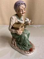 Porseleinen beeld oude vrouw, Ophalen, Gebruikt