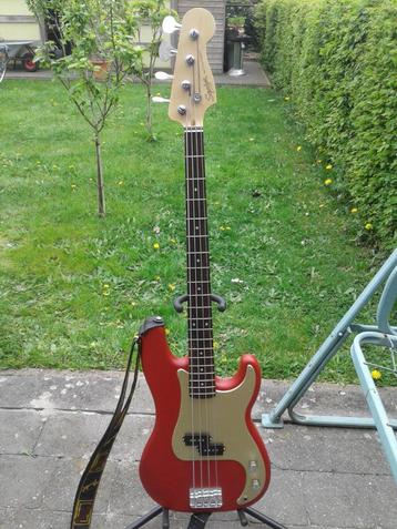 Basgitaar en versterker, Muziek en Instrumenten, Ophalen of Verzenden, Zo goed als nieuw, Elektrisch