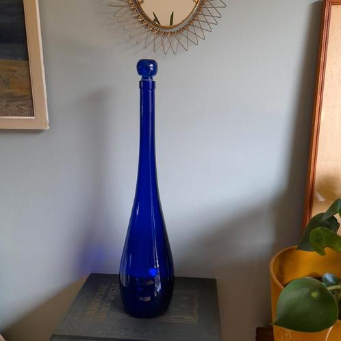 Bouteille Génie vintage en verre bleu cobalt 53 cm avec bouc, Antiquités & Art, Art | Objets design, Enlèvement ou Envoi