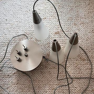 Plafondlamp beschikbaar voor biedingen