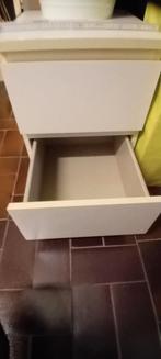 Wit kastje met 2 laden, Ophalen