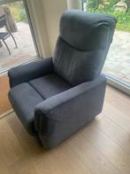 Elektrische relaxzetel met uitstapfunctie, Ophalen, Zo goed als nieuw, Stof