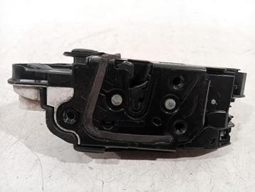 PORTIERVANGER CV ELEKTR. LINKS VOOR Leon (5FB) (5K1837015E) beschikbaar voor biedingen