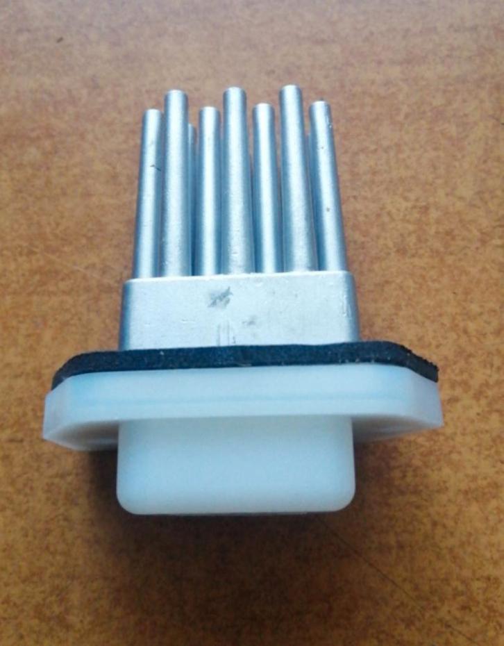 Kachelweerstand Nissan 27761-AV600 N16/ P12/ V10 Nieuw, Auto-onderdelen, Airco en Verwarming, Ophalen