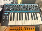 Novation bass station 2, Muziek en Instrumenten, Synthesizers, Ophalen, Zo goed als nieuw, Novation, Met koffer of flightcase