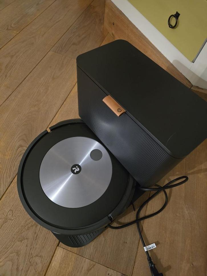 IRobot J7+ : robotstofzuiger met wifi-verbinding - 2022, Elektronische apparatuur, Stofzuigers, Zo goed als nieuw, Robotstofzuiger
